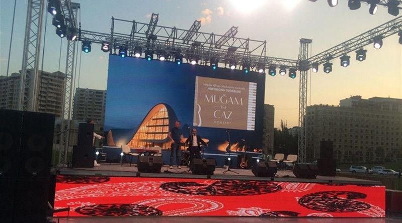 Kommerzielle HD-LED-Anzeige für Miete Flexible 3D-Full-Colour-Display SMD1921