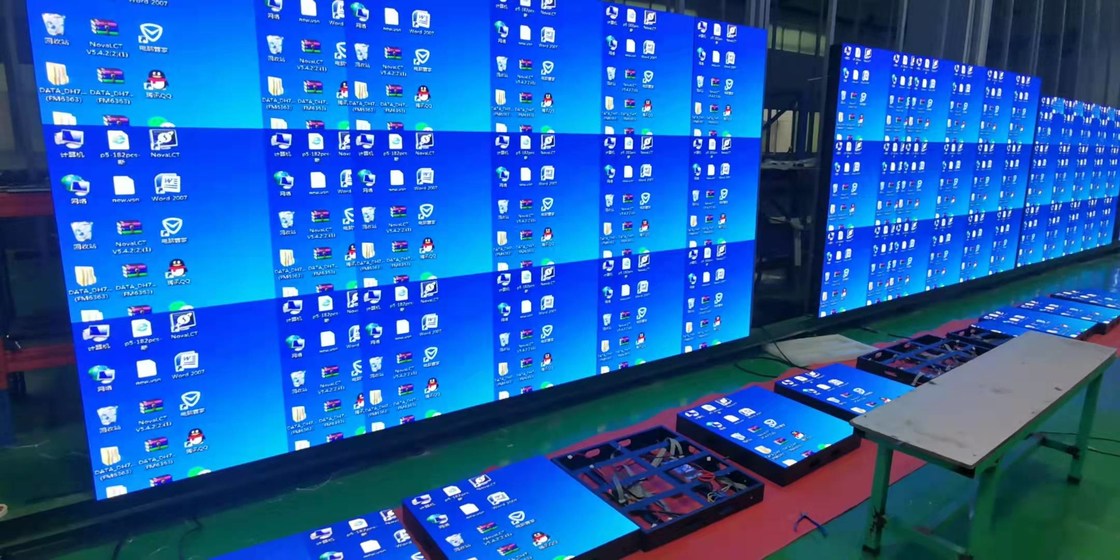 Mehrfarbige LED-Wandbildschirme für Innenräume P3.91 P5.95 Festanlage